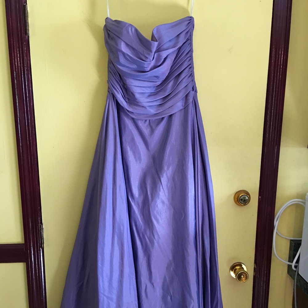 Brand new. Gorgeous evening dress